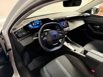 Photo 7 Peugeot 308  1.5 BlueHDi 130ch S&S Allure EAT8