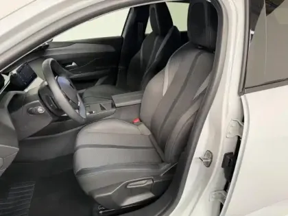 Photo 8 Peugeot 308  1.5 BlueHDi 130ch S&S Allure EAT8