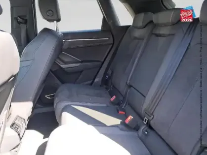 Photo 10 Audi Q3  45 TFSI 230ch S line quattro S tronic 7