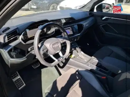 Photo 14 Audi Q3  45 TFSI 230ch S line quattro S tronic 7