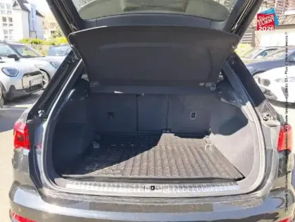 Photo 13 Audi Q3  45 TFSI 230ch S line quattro S tronic 7