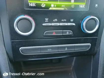 Photo 12 Renault Megane Mégane IV Berline Blue dCi 115 Intens