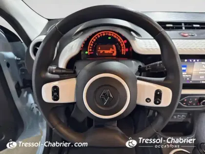 Photo 11 Renault Twingo Gén. III (C07) Ph2 NG Equilibre 5