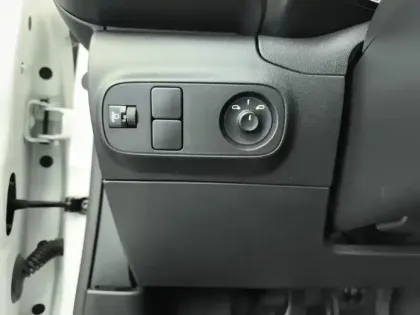 Photo 16 Citroën C3  PureTech 83 S&S BVM5 Feel Pack