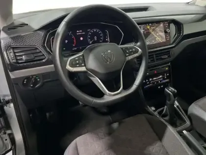 Photo 8 Volkswagen T-cross 1.0 TSI 110 Start/Stop DSG7 R-Line Tech