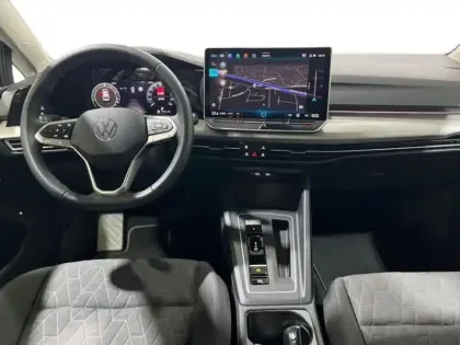 Photo 7 Volkswagen Golf 1.5 eHybrid 204 DSG6 VW Edition