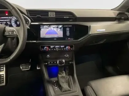 Photo 9 Audi Q3 35 TFSI 150 ch S tronic 7 S line plus