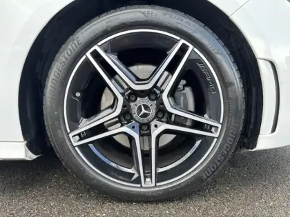 Photo 8 Mercedes Classe B 200 d AMG Line