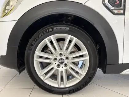 Photo 8 Mini Countryman Gén. II (F60) Ph1 Chili 5