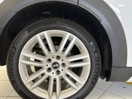 Photo 13 Mini Countryman Gén. II (F60) Ph1 Chili 5