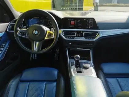 Photo 8 BMW Serie 3 330 e xDrive M Sport 2.0 292 P
