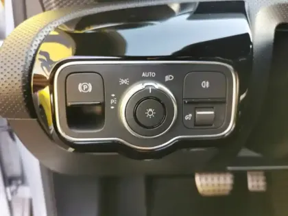 Photo 17 Mercedes Classe A 200 AMG Line 7G-DCT 163 ch