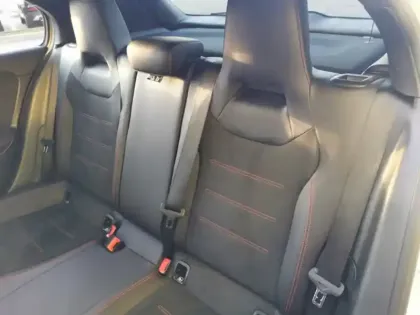 Photo 10 Mercedes Classe A 200 AMG Line 7G-DCT 163 ch