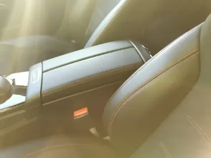 Photo 14 Mercedes Classe A 200 AMG Line 7G-DCT 163 ch