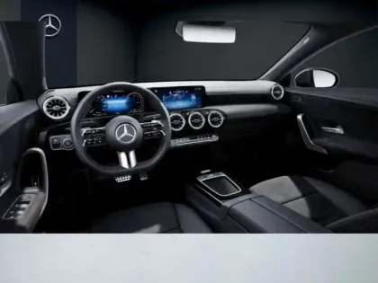 Photo 8 Mercedes CLA  250 e Hybrid EQ Coupé AMG 