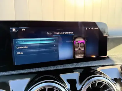 Photo 18 Mercedes Classe A 180 d AMG Line