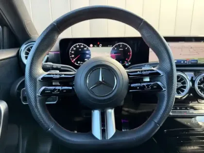 Photo 23 Mercedes Classe A 180 d AMG Line