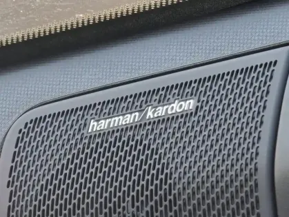 Photo 10 Renault Captur II esprit Alpine full hybrid E-Tech 160-25