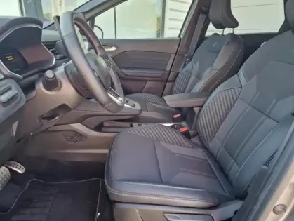 Photo 14 Renault Captur II esprit Alpine full hybrid E-Tech 160-25