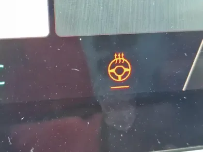 Photo 21 Renault Captur II esprit Alpine full hybrid E-Tech 160-25