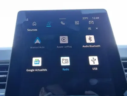 Photo 22 Renault Captur II esprit Alpine full hybrid E-Tech 160-25