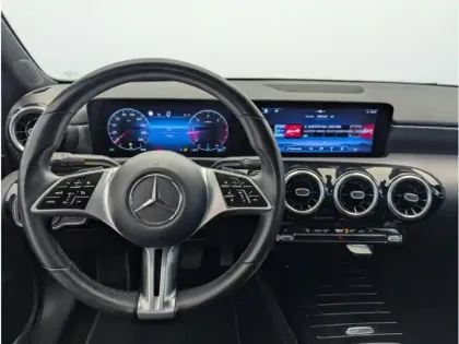 Photo 14 Mercedes Classe A 180 d Berline Business Line