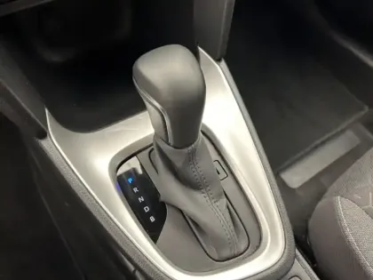 Photo 26 Toyota Yaris Hybride 1.5 HYBRID 116H DESIGN / PACK CARGO