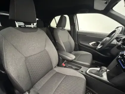 Photo 17 Toyota Yaris Hybride 1.5 HYBRID 116H DESIGN / PACK CARGO