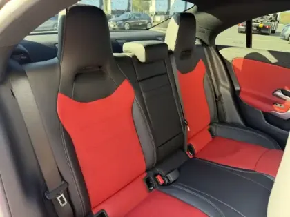 Photo 10 Mercedes CLA Coupé 220 d AMG Line