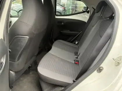 Photo 13 Toyota Aygo 1.0 VVT-i x-play / X-style