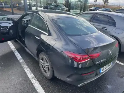 Photo 18 Mercedes CLA Coupé 250 e AMG Line