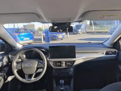 Photo 32 Ford Focus Gén. IV Ph1 Titanium X Business 5