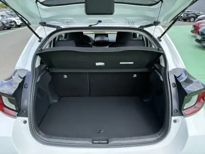 Photo 9 Toyota Yaris Hybride 1.5 HYBRID 116H DYNAMIC