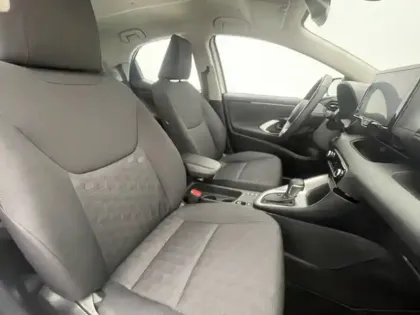 Photo 12 Toyota Yaris Hybride 116h Dynamic