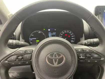 Photo 23 Toyota Yaris Hybride 116h Dynamic