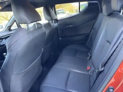 Photo 13 Toyota C-HR Hybride Première 2.0 184 ch