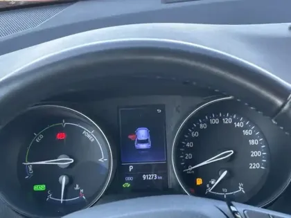 Photo 9 Toyota C-HR Hybride Première 2.0 184 ch