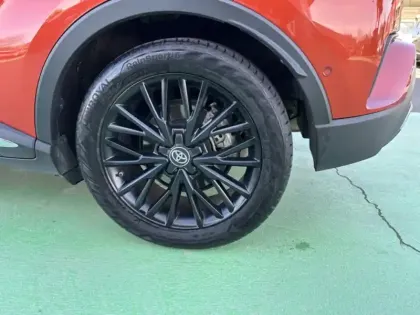 Photo 6 Toyota C-HR Hybride Première 2.0 184 ch