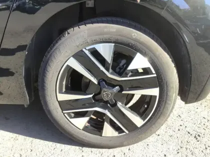 Photo 8 Peugeot 208 Nouvelle 100 S&S BVM6 Allure