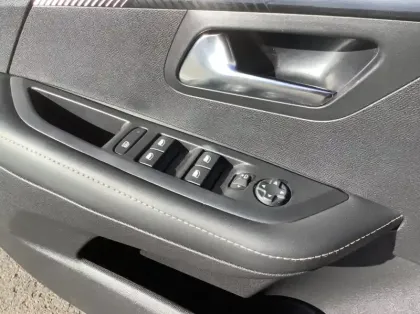 Photo 42 Peugeot 208 Gén. II Ph2 Allure 5