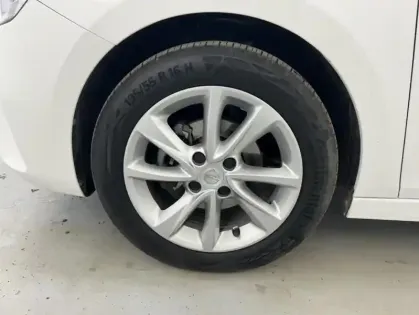 Photo 43 Opel Corsa Gén. VI Ph1 NG Elegance Business 5