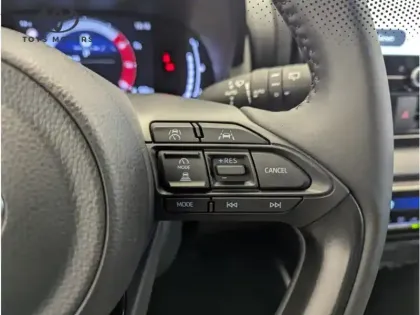 Photo 20 Toyota Yaris Hybride 116h Design Pack