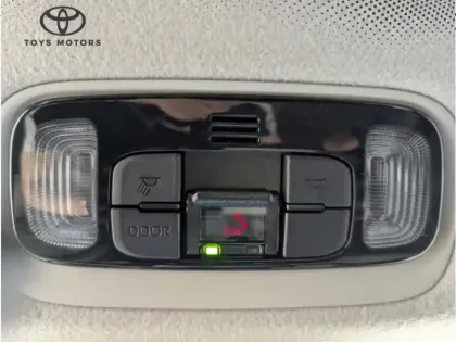 Photo 17 Toyota Yaris Hybride 116h Design Pack