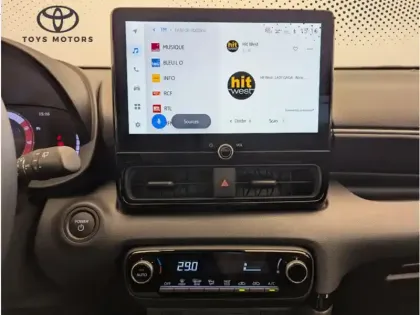 Photo 15 Toyota Yaris Hybride 116h Design Pack