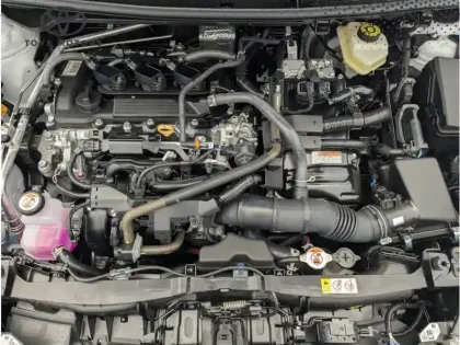 Photo 6 Toyota Yaris Hybride 116h Design Pack