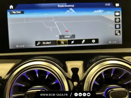 Photo 9 Mercedes Classe A 200 d AMG Line