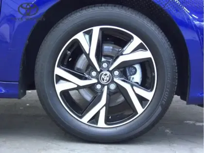 Photo 19 Toyota Yaris Hybride 116h Design / Pack confort