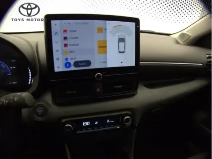 Photo 11 Toyota Yaris Hybride 116h Design / Pack confort