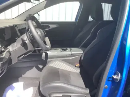 Photo 10 Renault Rafale Nouveau E-Tech full hybrid 200 ch esprit Alpine