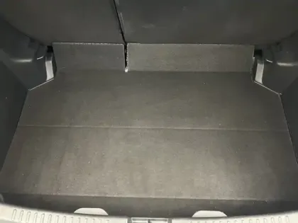 Photo 9 Toyota Yaris Gén. IV Ph1 Collection 5